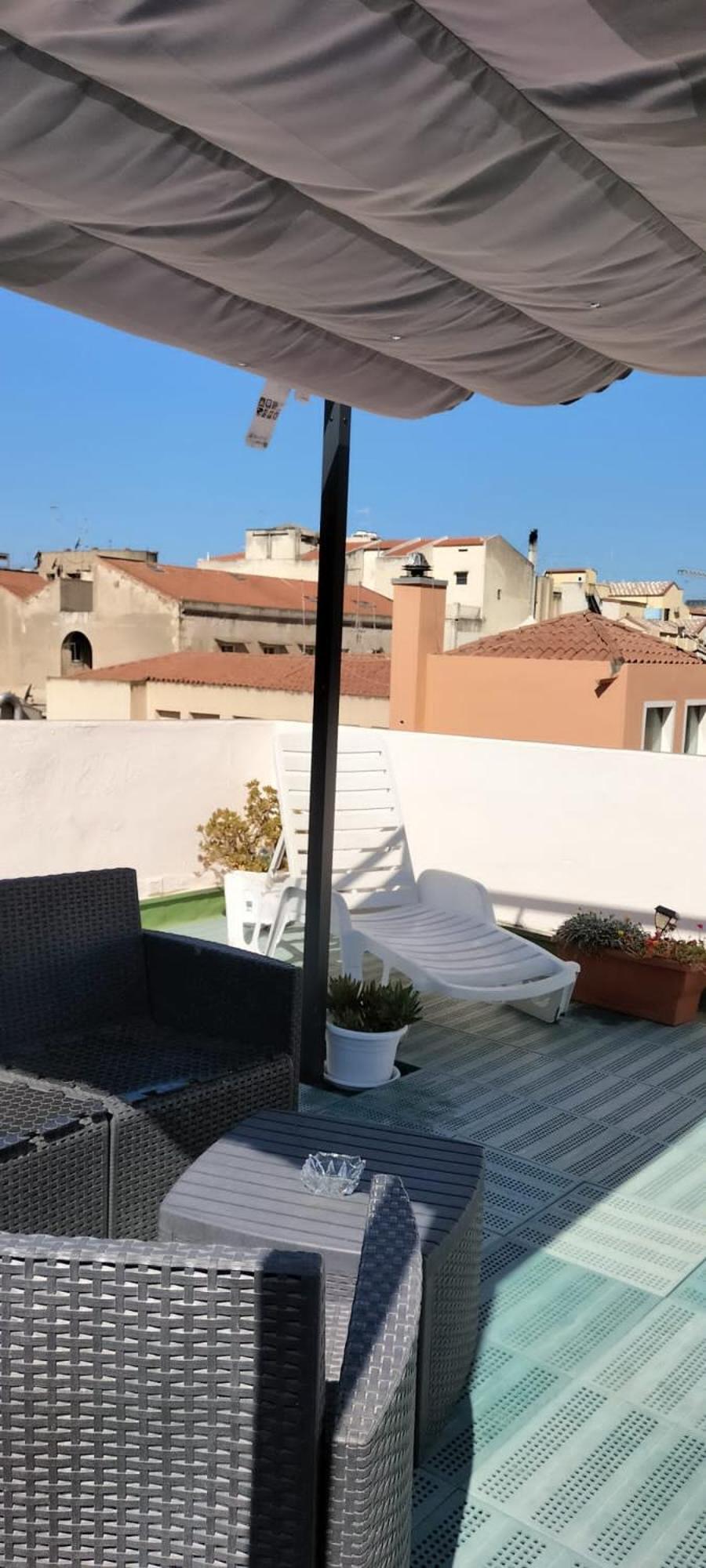Rosa'S Apartment With Terrace Кальяри Экстерьер фото
